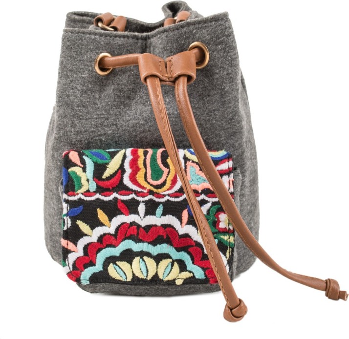 chumbak sling bag