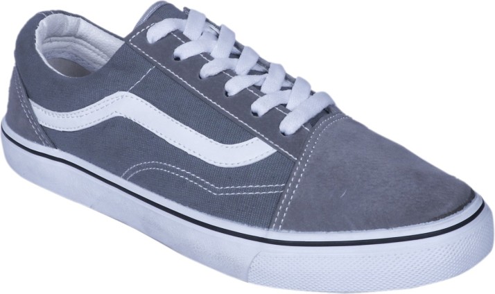 light grey sneakers mens