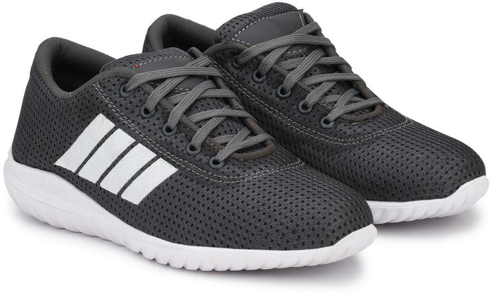 flexible running shoes