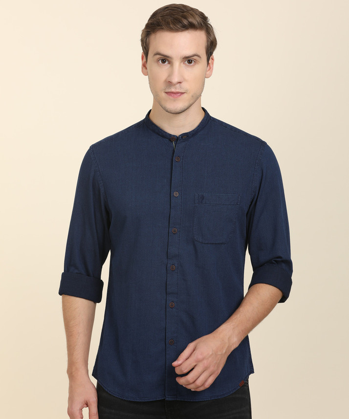 INDIAN TERRAIN Men Self Design Casual 