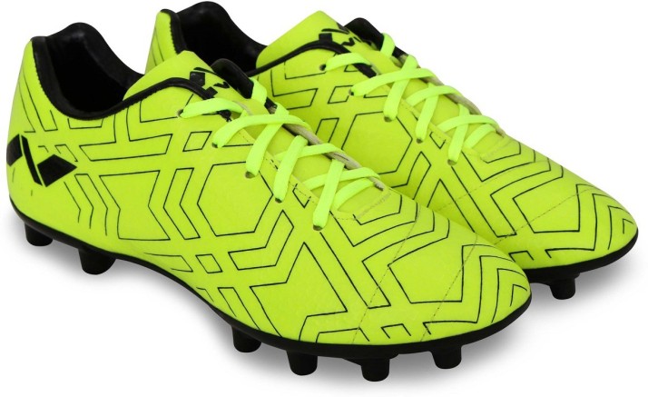 nivia latest football shoes