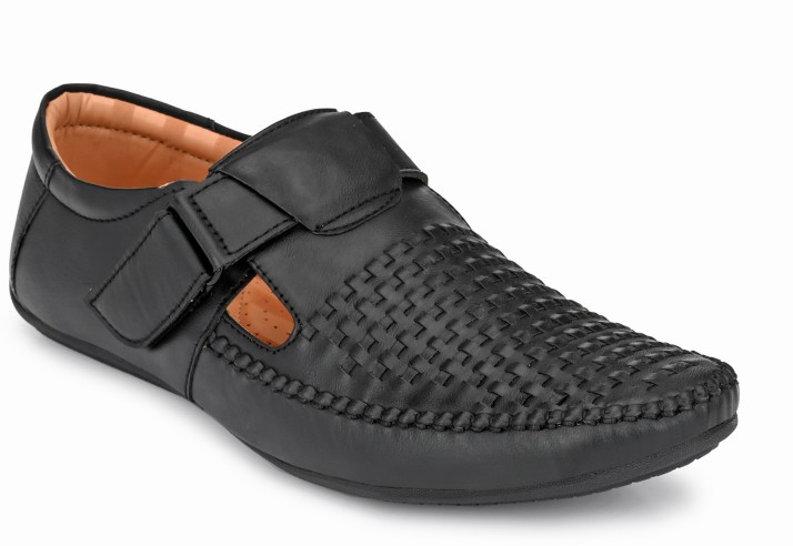Fentacia Men Black Sandals - Buy 