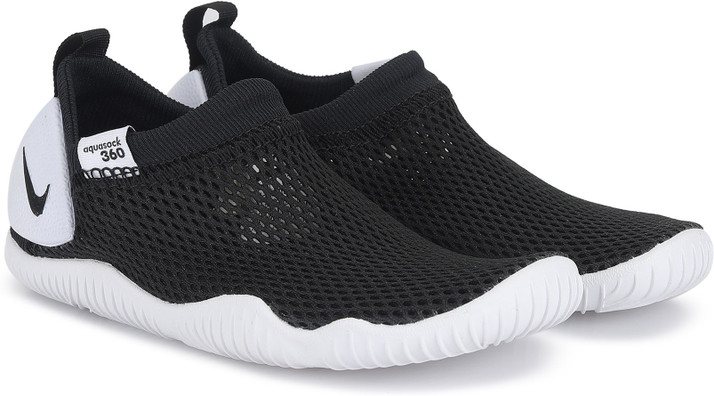 nike slip on walking shoes