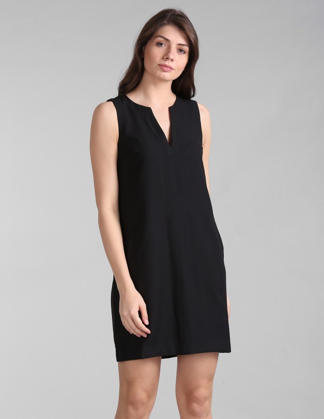 gap little black dress