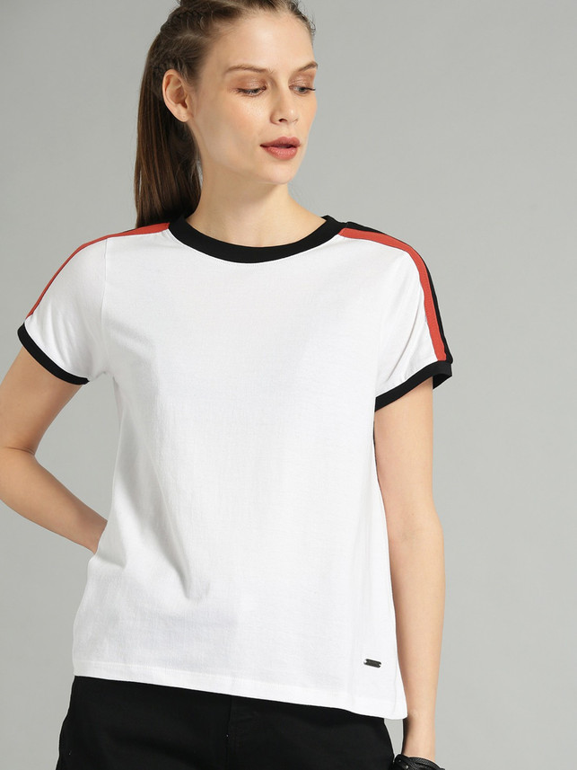 Roadster Solid Women Round Neck White T 