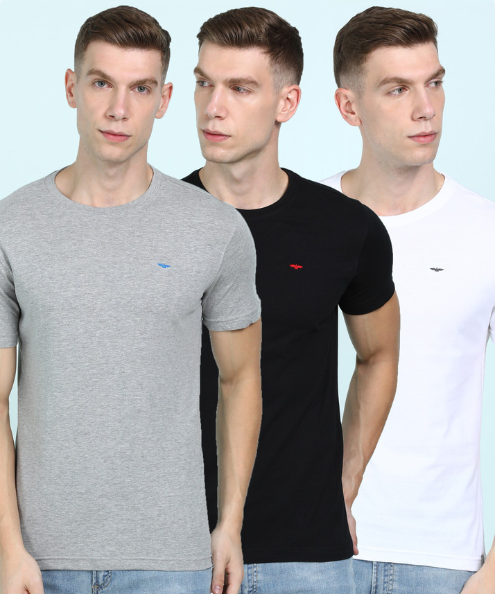 Buy PARK AVENUE Solid Men Round Neck 