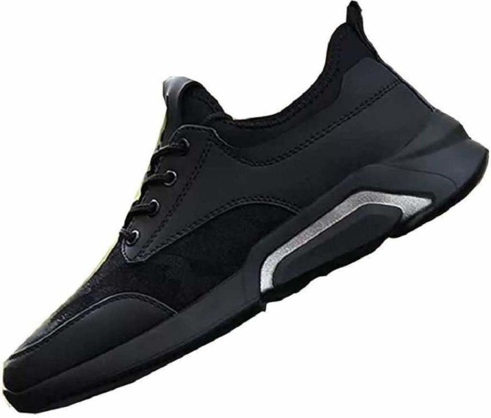 black sports shoes flipkart