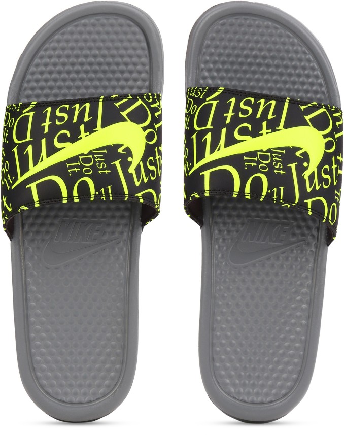 nike benassi print slides