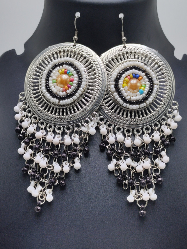 black danglers