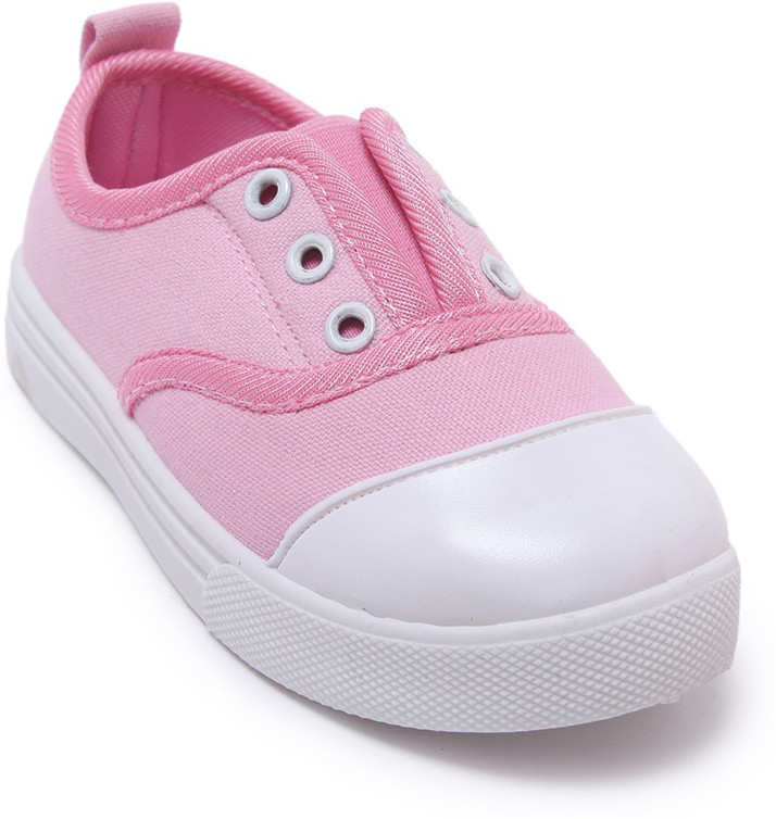 walktrendy shoes for girl