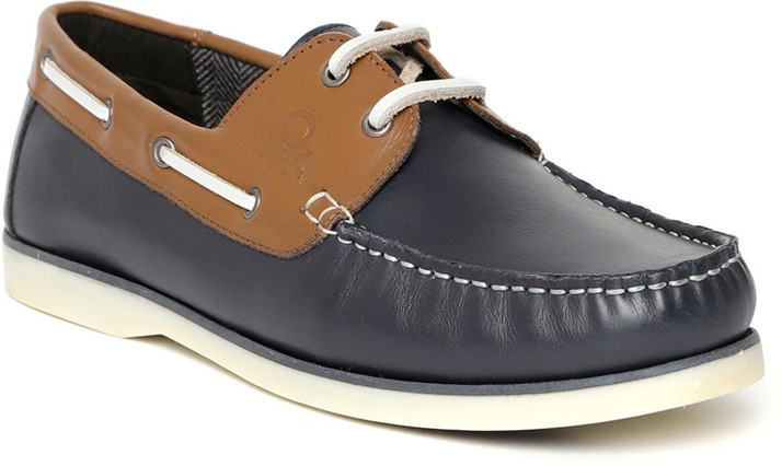 benetton boat shoes