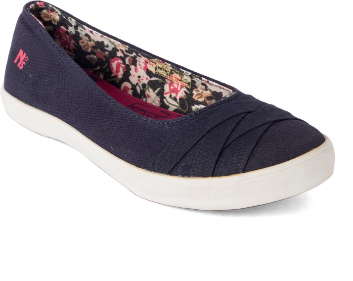 bata shoes for womens