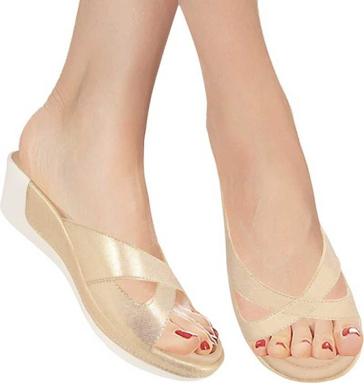 action synergy sandals