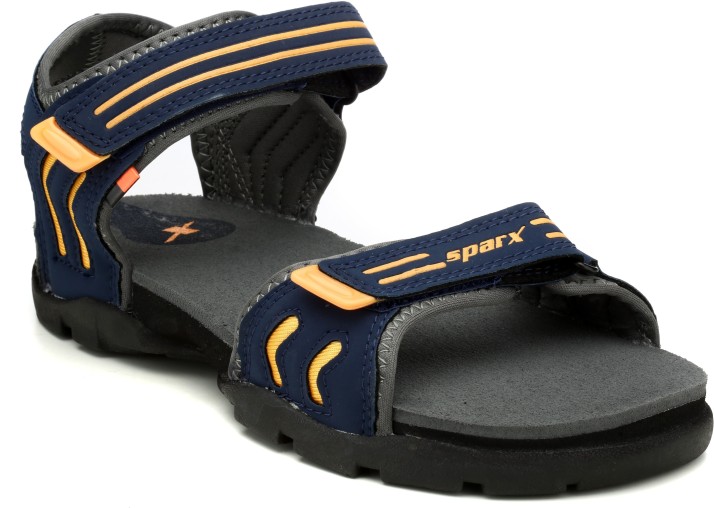 sparx sandal on flipkart