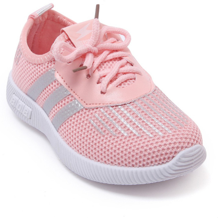 walktrendy shoes for girl