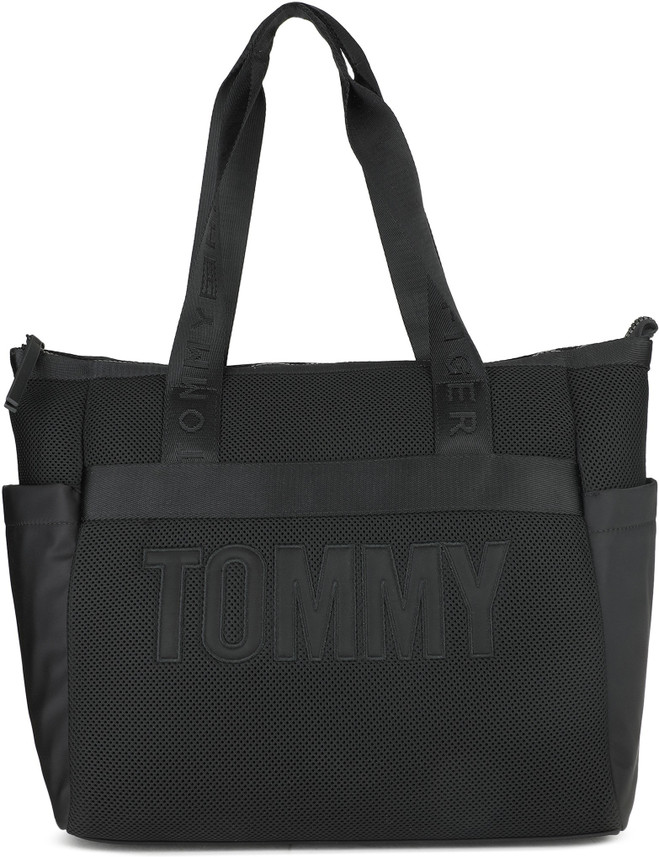 flipkart tommy hilfiger bags