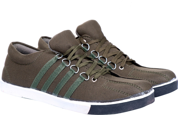 easy casual sneakers