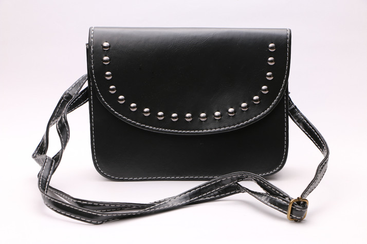 plain black sling bag