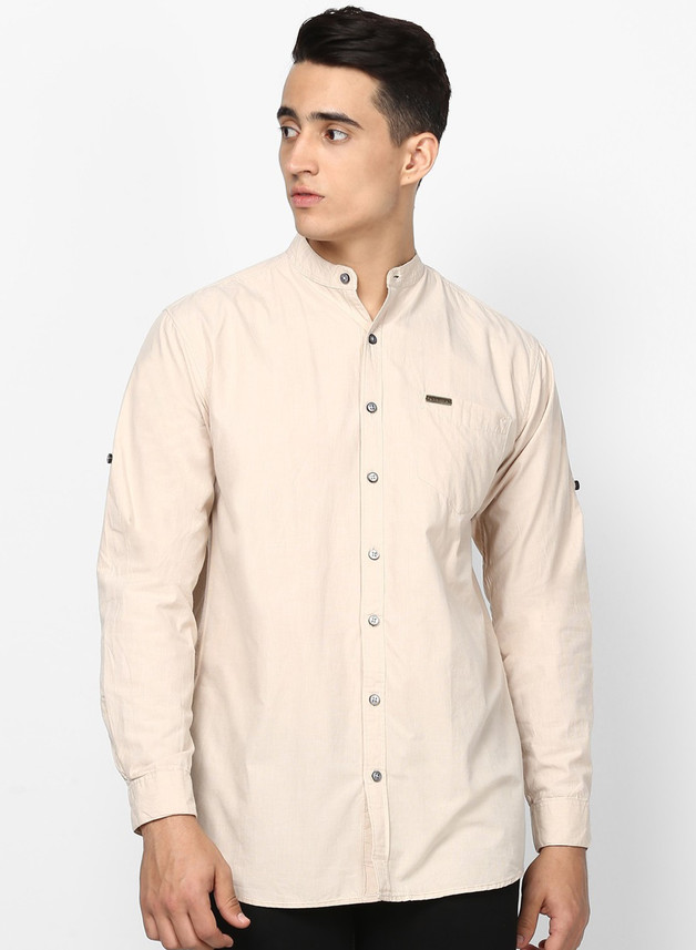 beige shirt outfit men