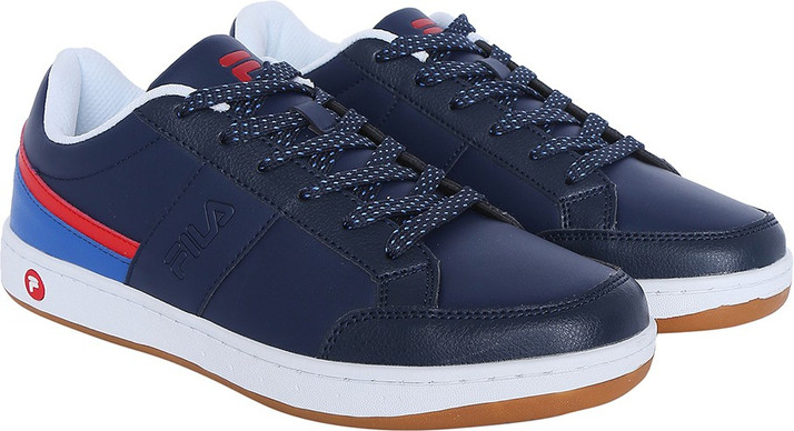 fila walking shoes