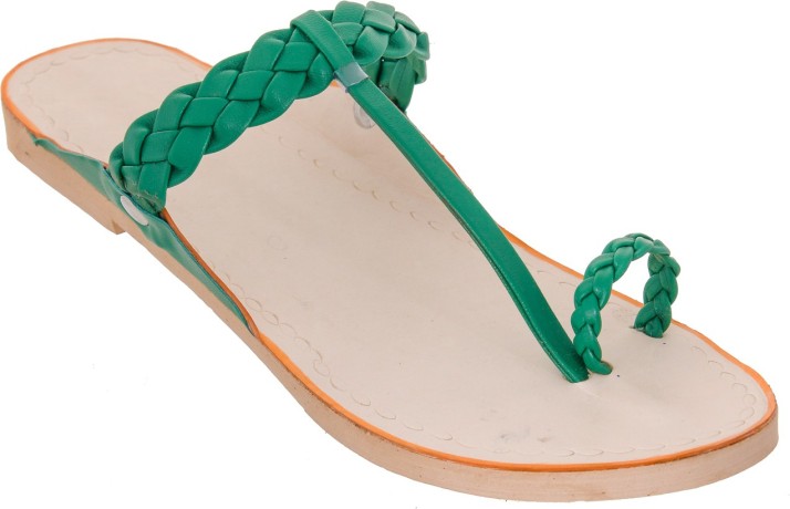 women's flat sandals flipkart