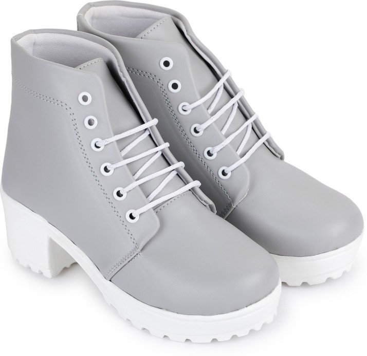 ladies boots on flipkart