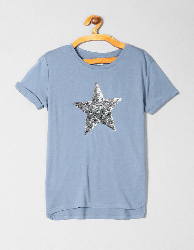gap star shirt