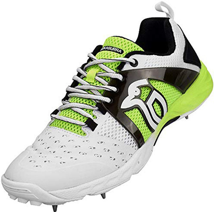 cricket shoes metal spikes