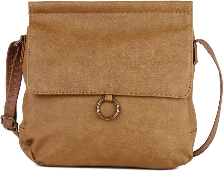 baggit bags flipkart