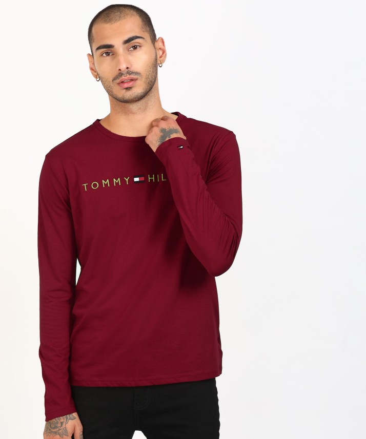 maroon tommy hilfiger t shirt