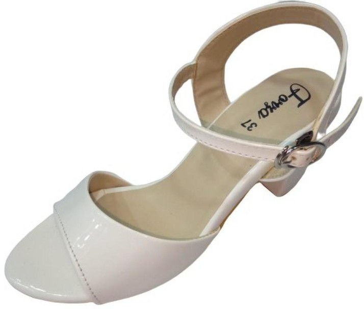 white heels flipkart
