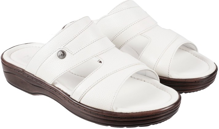 metro white sandals