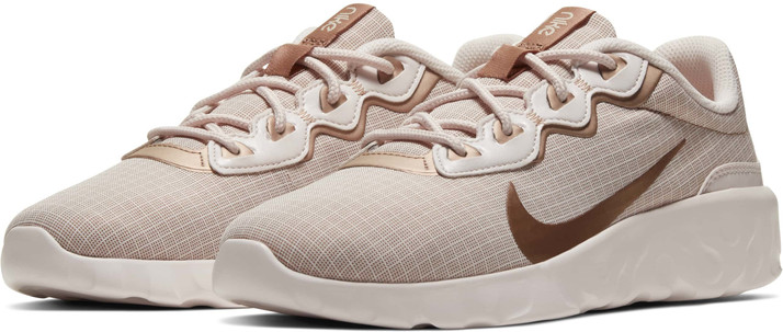 sports shoes for womens nike flipkart