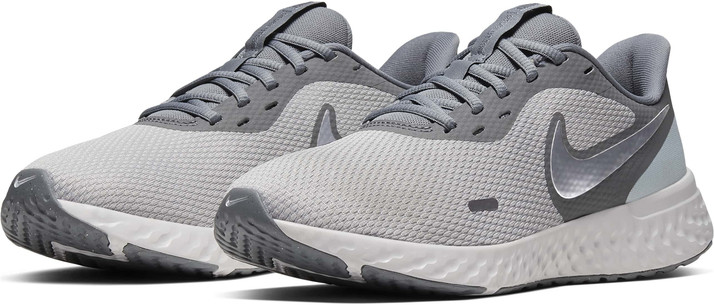 nike sports shoes price flipkart