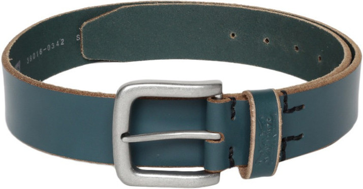 levis belt price
