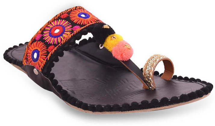flat sandals flipkart