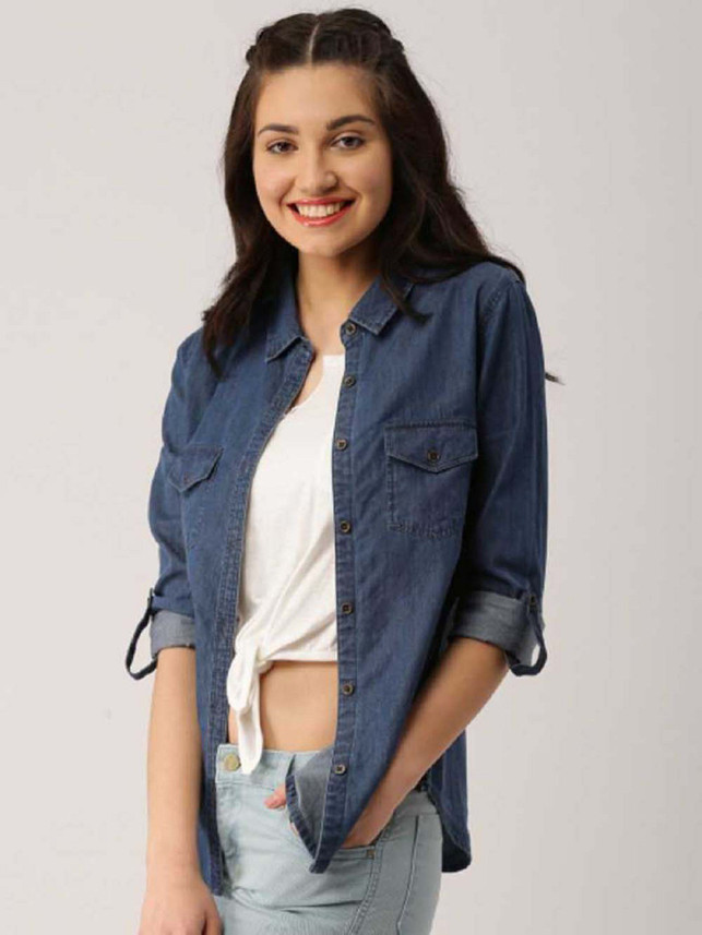 dark blue shirt outfit women's