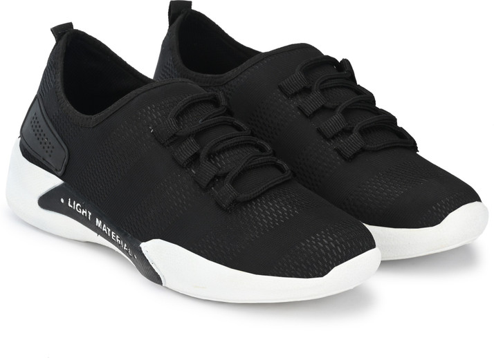 clarks black walking shoes