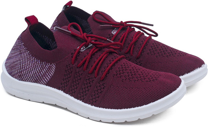 nike ladies sports shoes