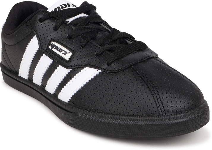 sparx white sneakers flipkart