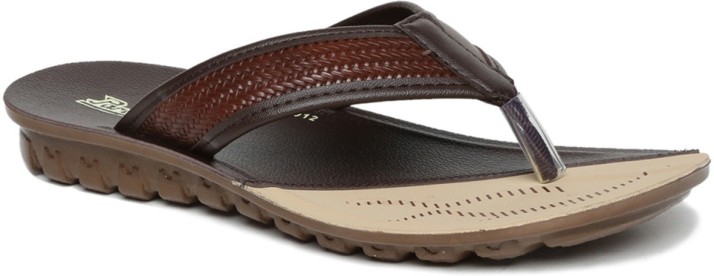 paragon leather chappals