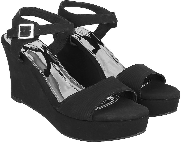 metro black wedges