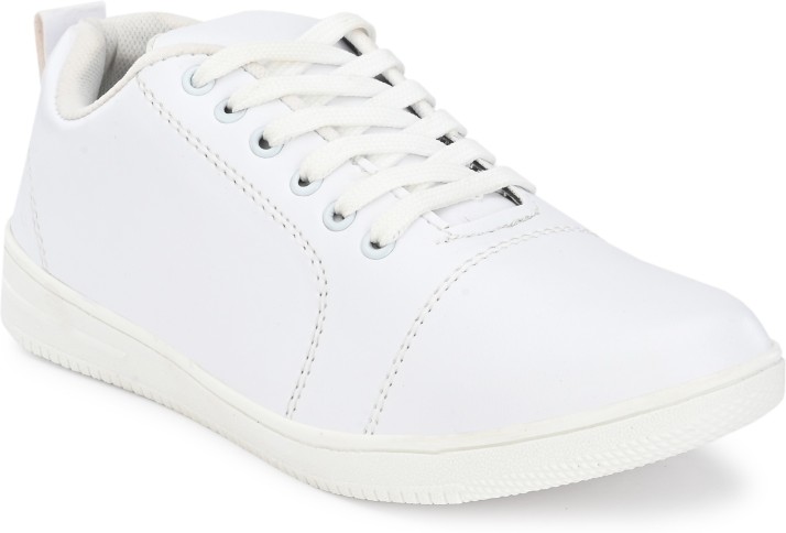 white sport shoes online