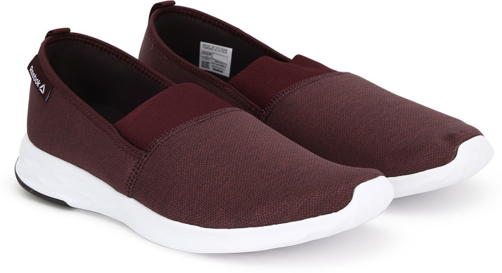 reebok astroride slip on