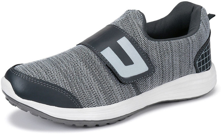 cheap boys running shoes