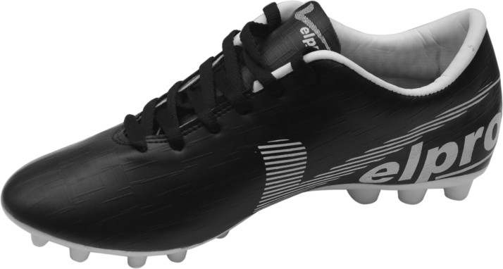 best football shoes for rough ground