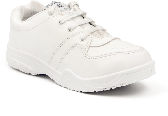 formal tennis shoes