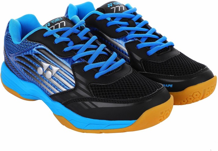 flipkart badminton shoes