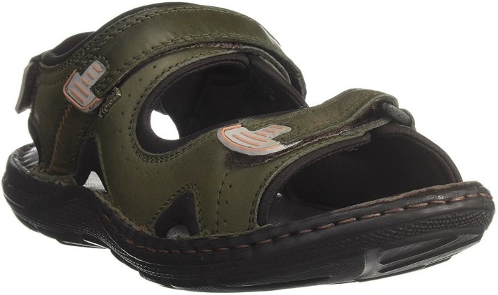 lee cooper sandals flipkart