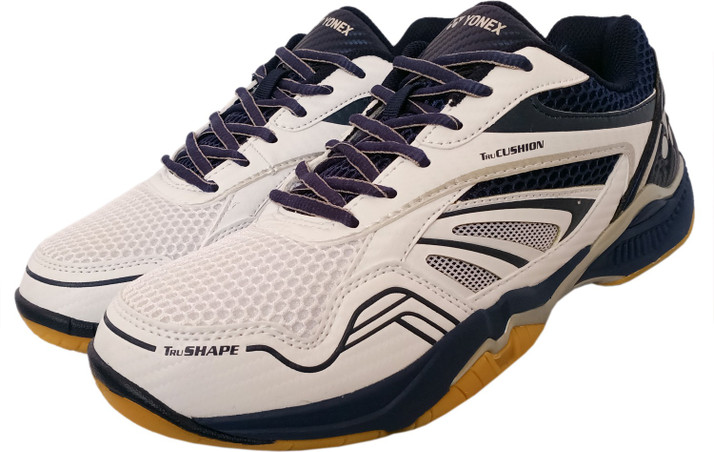 yonex court ace light 2